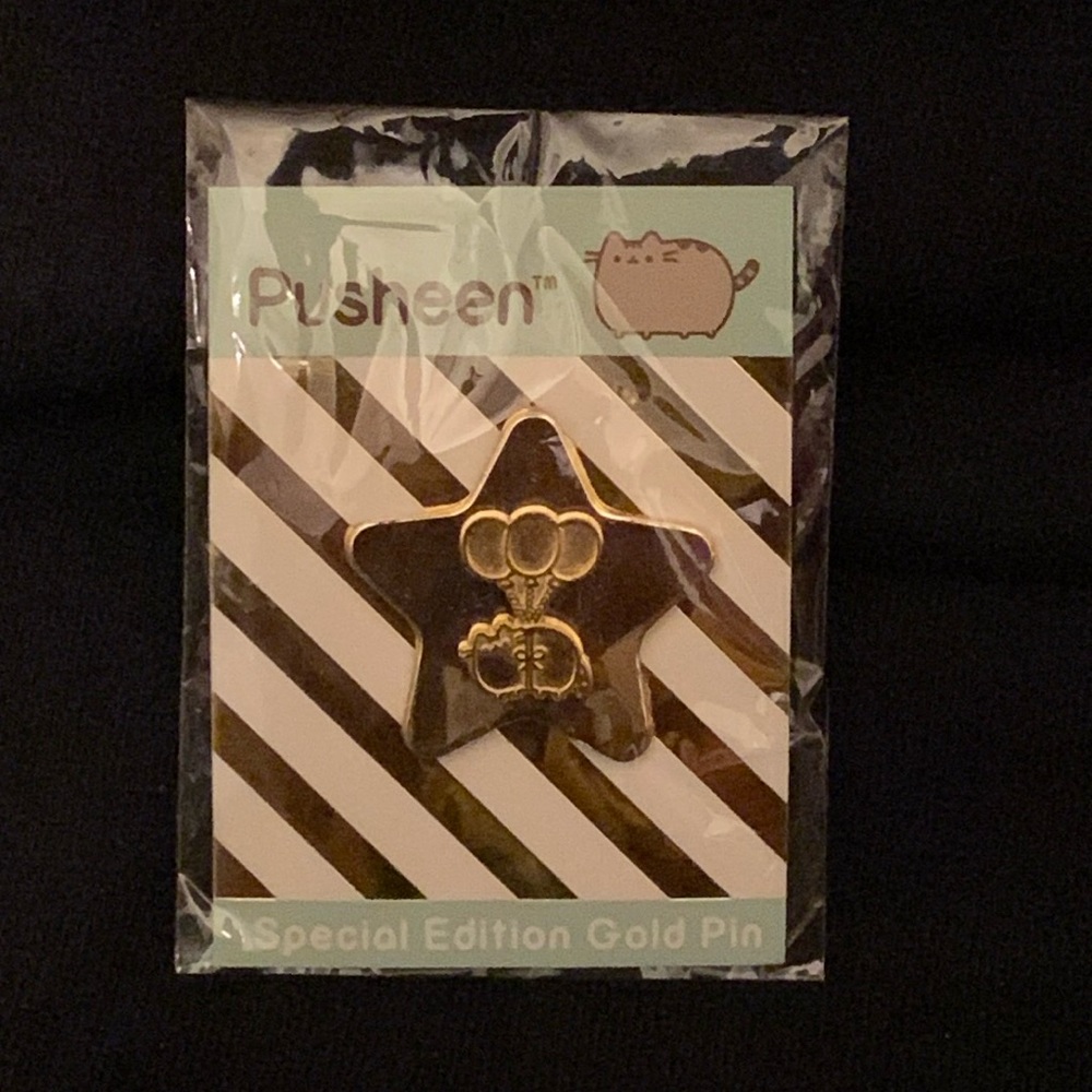Pusheen special edition gold pin NWT